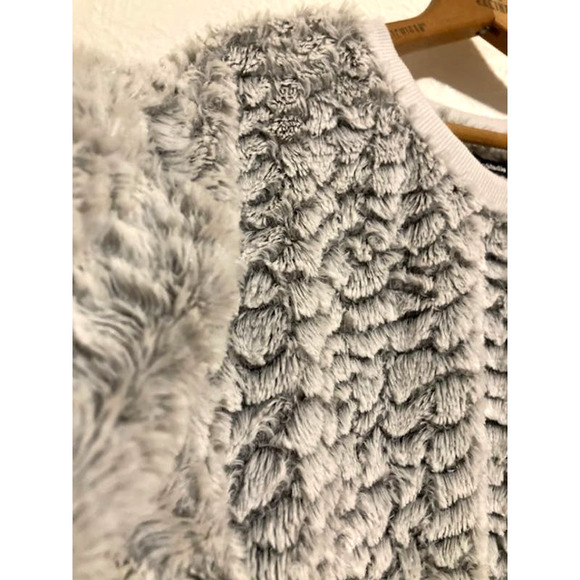 Gray FUZZY Sweater - Knapp Studio - Size Medium - Picture 7 of 8